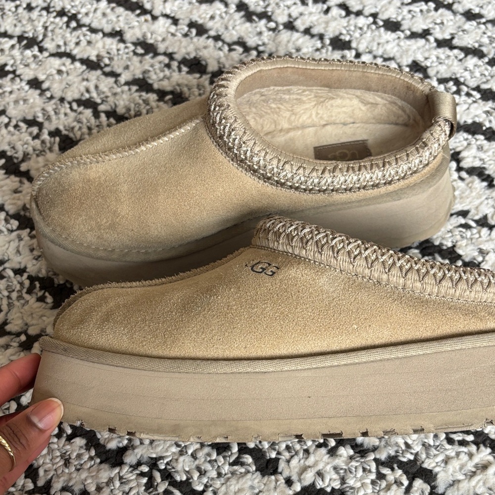 UGG Tazz Platform Slippers